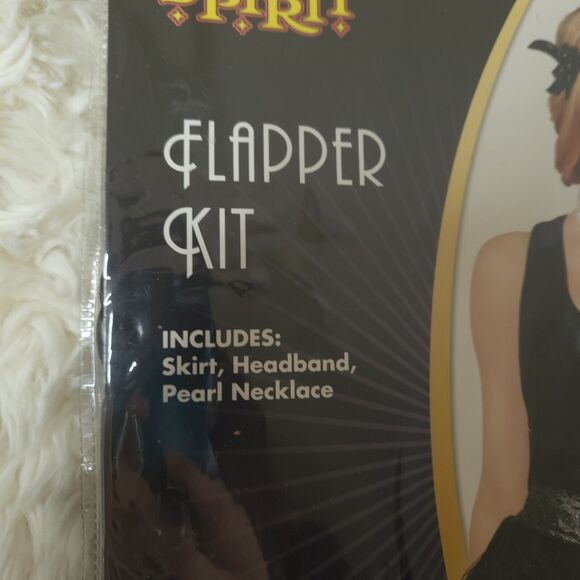 Spirit Halloween 1920s Flapper Skirt Set W/ Necklace & Headband Sz L - Picture 3 of 9